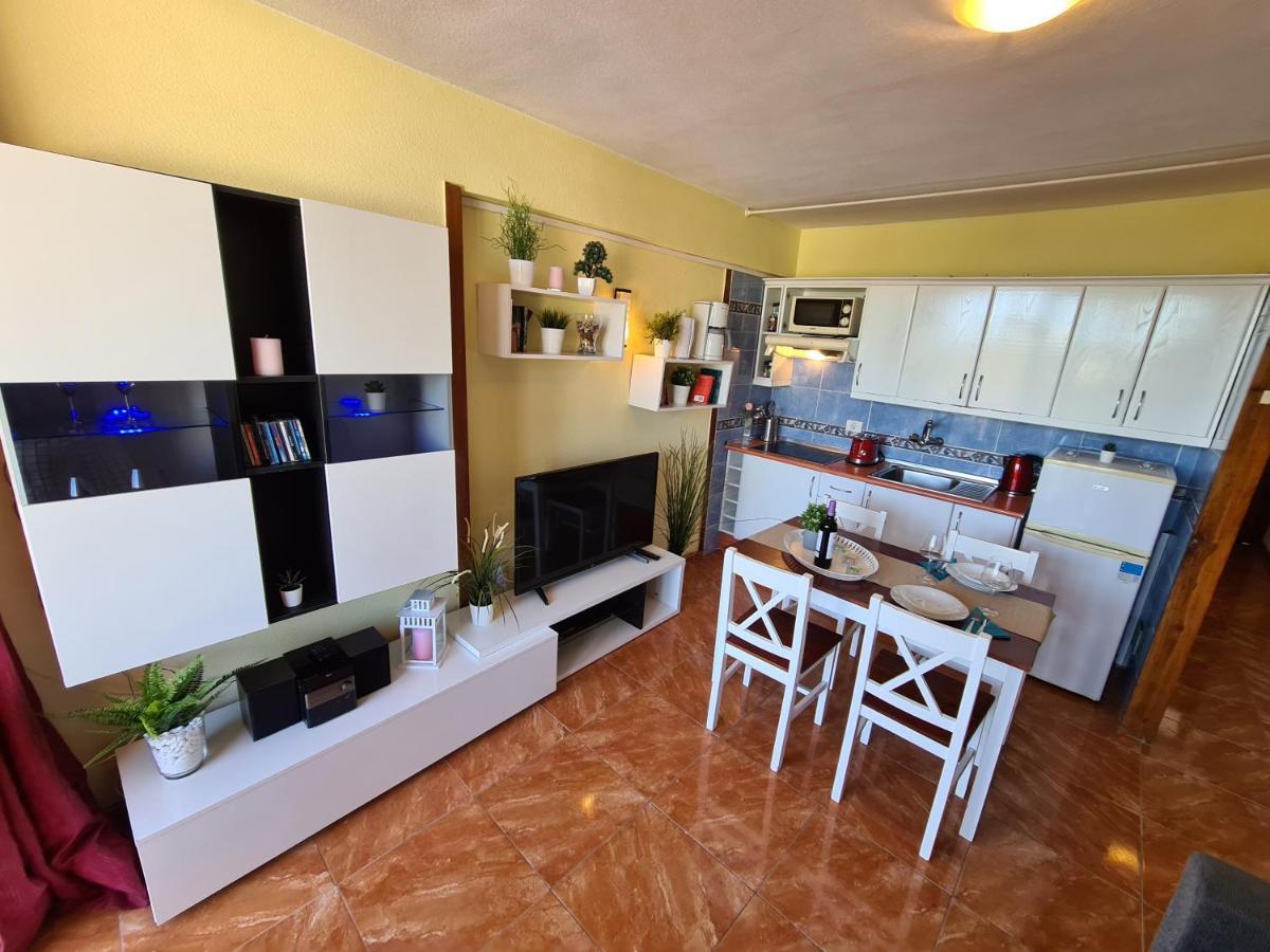 Vida Loca Only 190 Meters To The Sea, Balcony, Sea View, Pool, Wifi Playa Fanabe Exterior photo
